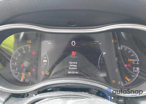 2017 Jeep Grand Cherokee Altitude 4X4 z USA, uszkodzony, nr VIN 1C4RJFAG1HC866674